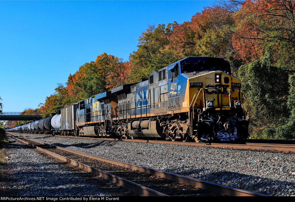 CSX 401 on-B741